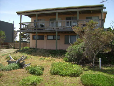 Century 21 SouthCoast: Moana Blue - Accommodation NSW 16