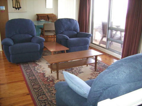 Century 21 SouthCoast: Moana Blue - Accommodation NSW 19