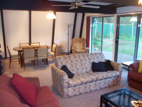 Century 21 SouthCoast: Moana Blue - Accommodation NSW 39