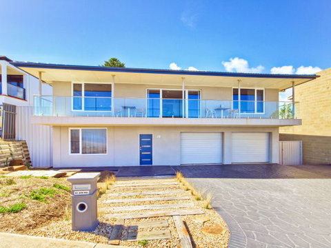 Century 21 SouthCoast: Moana Blue - Accommodation NSW 48