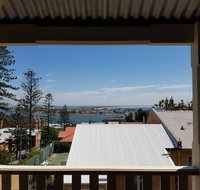 Newcastle Terraces and Apartments - Harbourside Apartment - Accommodation NSW