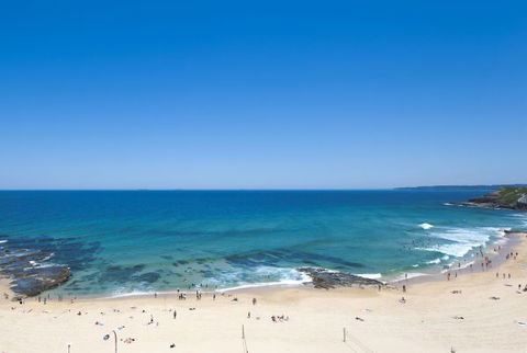 Quality Hotel NOAHS On The Beach - Accommodation NSW 1