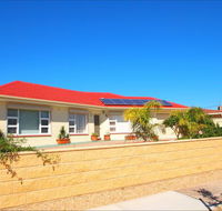 Christies Cottage for holidays and relocations. - Accommodation NSW