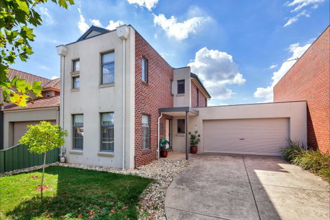 Phoenix House - Ballarat Townhouses - Accommodation NSW 0