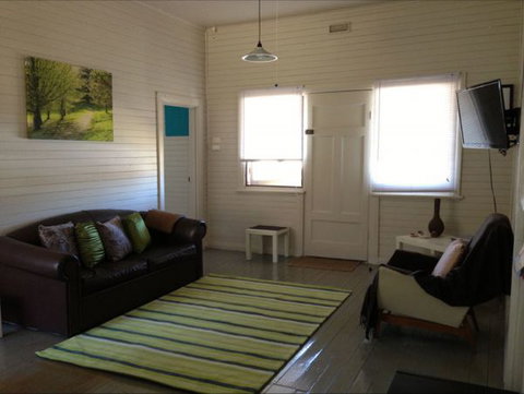 Fensom's Holiday Home - Accommodation NSW 27