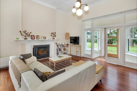 Eurambeen Historic Homestead And Gardens - Accommodation NSW 3