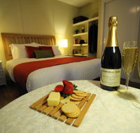 Gisborne Peak Winery  Cottages - Accommodation NSW