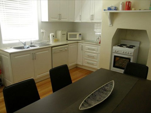 Fensom's Holiday Home - Accommodation NSW 1