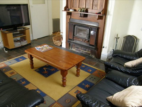 Fensom's Holiday Home - Accommodation NSW 2
