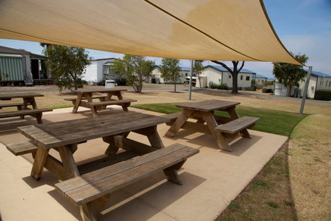 Swan Bay Holiday Park - Accommodation NSW 4