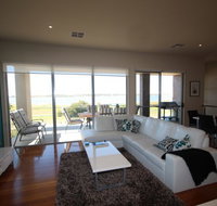 LJ Hooker Goolwa Holiday Rentals - 42 Underwood Avenue Goolwa Beach - Accommodation NSW
