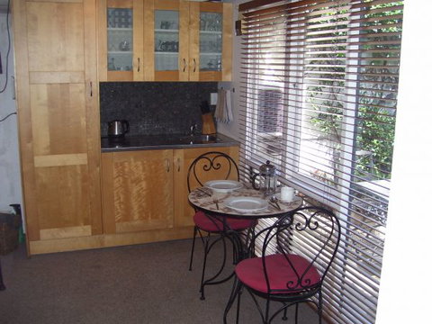 Garden Studio Unit - Accommodation NSW 1