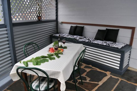 Ellenor Ivy Cottage - Accommodation NSW 4