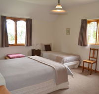Herons Rise Vineyard Accommodation - Accommodation NSW