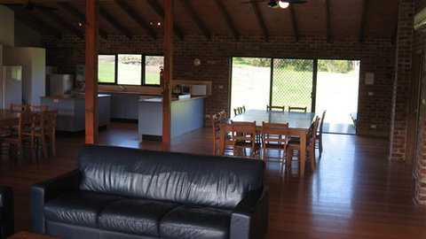 Prom Coast Holiday Lodge - Accommodation NSW 6