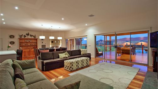 Tatong VIC Accommodation NSW