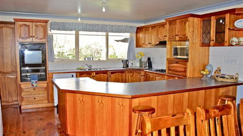 Annie's Garden Retreat - Accommodation NSW 4