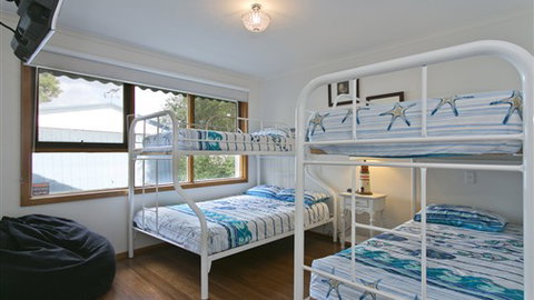 Sea Eagle Beach House - Accommodation NSW 3