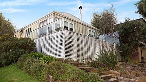 Lake Como Villa & Studio - Daylesford - Accommodation NSW 5