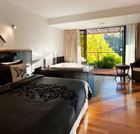 Springs Spa Villa - Accommodation NSW