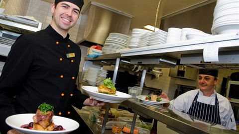 Quality Hotel Downtowner On Lygon - Accommodation NSW 1