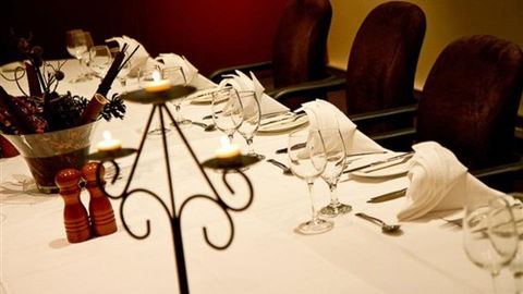 Quality Hotel Downtowner On Lygon - Accommodation NSW 4
