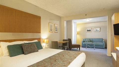 Quality Hotel Downtowner On Lygon - Accommodation NSW 6