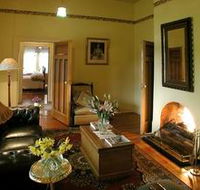 Buxton Manor - Garden and Loft Apartment - Accommodation NSW