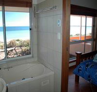 Ceduna Shelly Beach Caravan Park and Beachfront Villas - Accommodation NSW