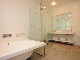 The Stirling Hotel - Accommodation NSW 2