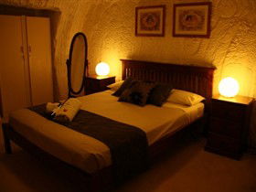 Underground Bed And Breakfast - Accommodation NSW 1