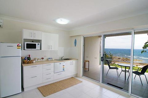 A Mollymook Beach Waterfront - Accommodation NSW 2