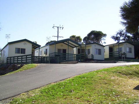 Adare Caravan Park & Holiday Units - Accommodation NSW 2