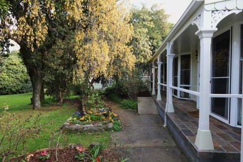 Anabel's Of Scottsdale - Accommodation NSW 0