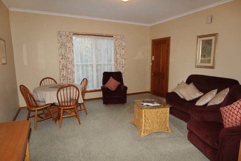 Anabel's Of Scottsdale - Accommodation NSW 1