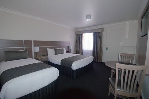 Ashby House Motor Inn - Accommodation NSW 5