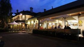The Stirling Hotel - Accommodation NSW 3