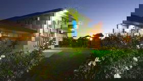 Adelaide Road Motor Lodge - Accommodation NSW 6