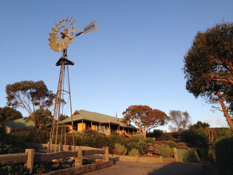 Daysy Hill Country Cottages - Accommodation NSW 0