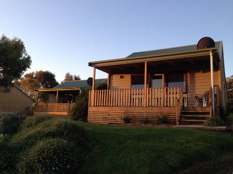 Daysy Hill Country Cottages - Accommodation NSW 3