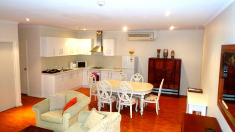 Regency Apartments - Accommodation NSW 4