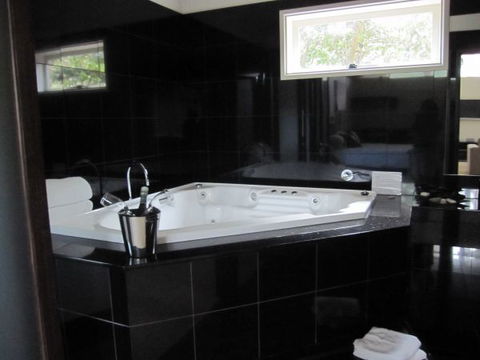 Arusha B&B Retreat - Accommodation NSW 0