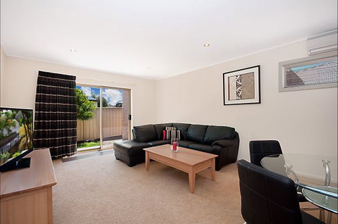Hamilton Accommodation - Accommodation NSW 2