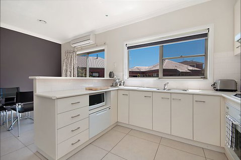 Hamilton Accommodation - Accommodation NSW 4