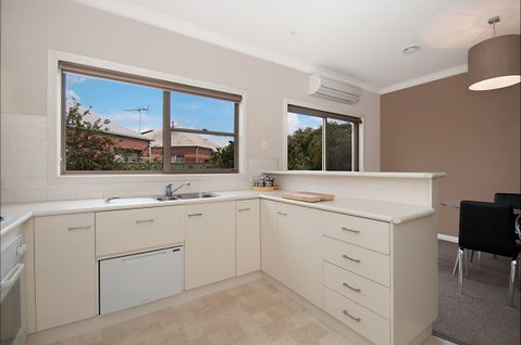 Hamilton Accommodation - Accommodation NSW 5