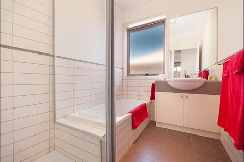 Hamilton Accommodation - Accommodation NSW 9