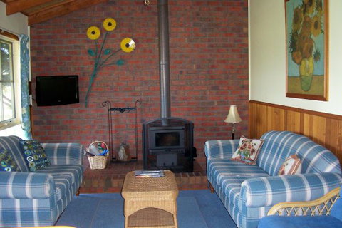 Sunflower Cottage - Accommodation NSW 1