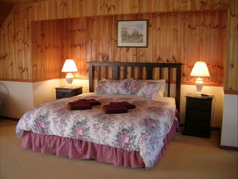 Celestine House - Accommodation NSW 2