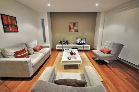 La Loft Apartments - Accommodation NSW 3
