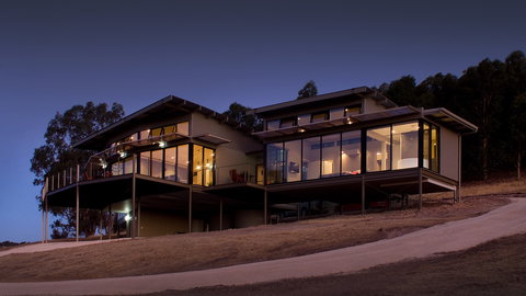 McLaren Eye - Accommodation NSW 5